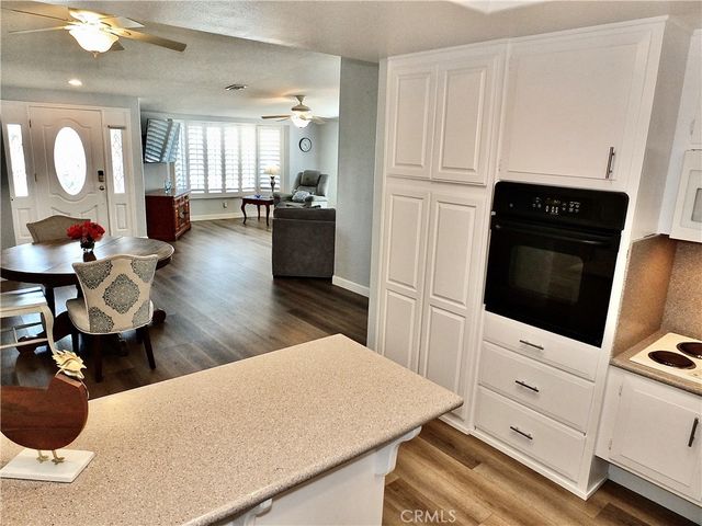 1560 Homewood Road 114-L, Seal Beach, CA 90740
