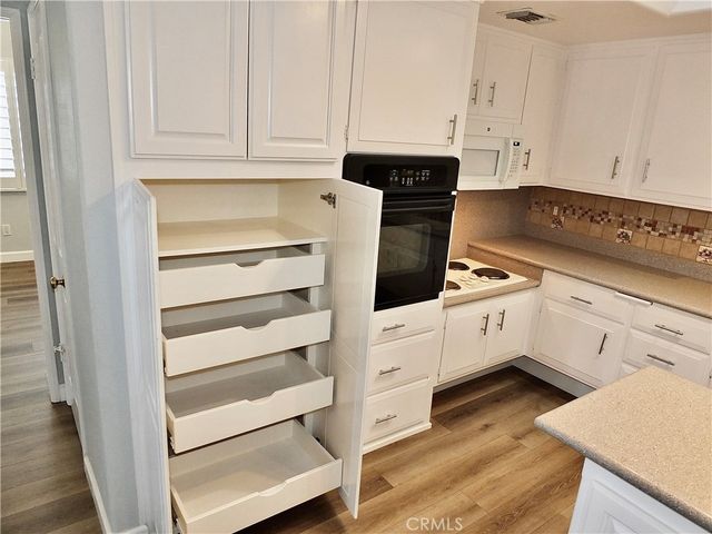 1560 Homewood Road 114-L, Seal Beach, CA 90740