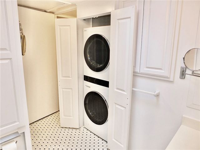 1560 Homewood Road 114-L, Seal Beach, CA 90740