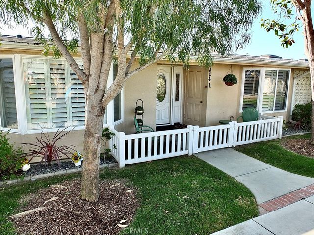 1560 Homewood Road 114-L, Seal Beach, CA 90740