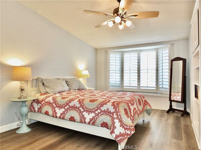 1560 Homewood Road 114-L, Seal Beach, CA 90740