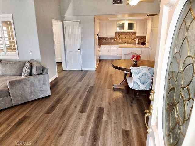 1560 Homewood Road 114-L, Seal Beach, CA 90740