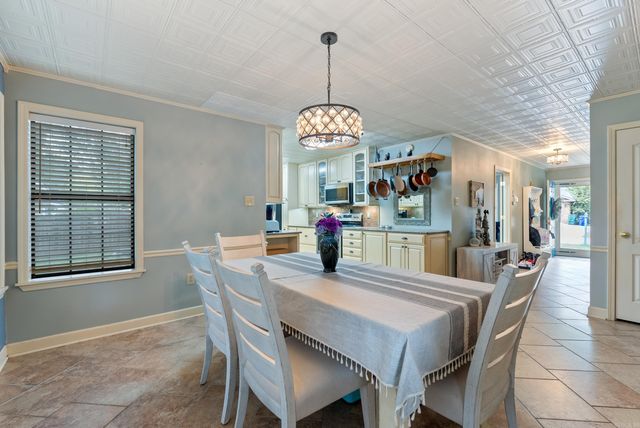 1 Manchester Drive, Conway, AR 72034