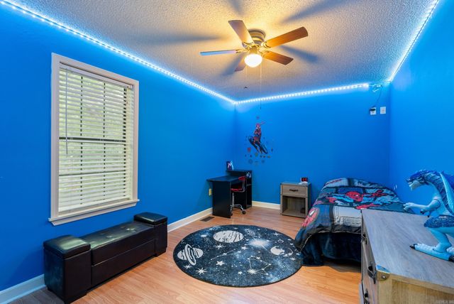 1 Manchester Drive, Conway, AR 72034