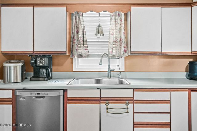 238 Bray Avenue, North Middletown, NJ 07748