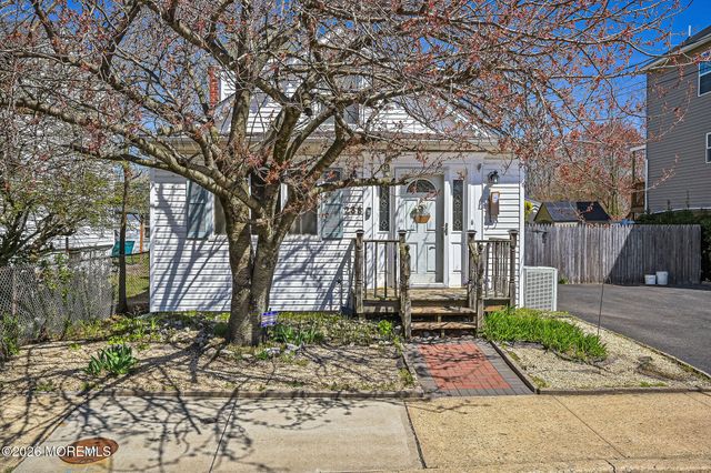 238 Bray Avenue, North Middletown, NJ 07748
