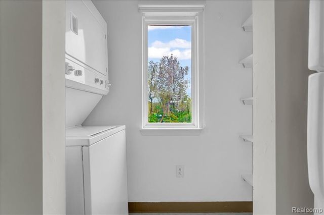 806 Brandon Avenue, Pontiac, MI 48340