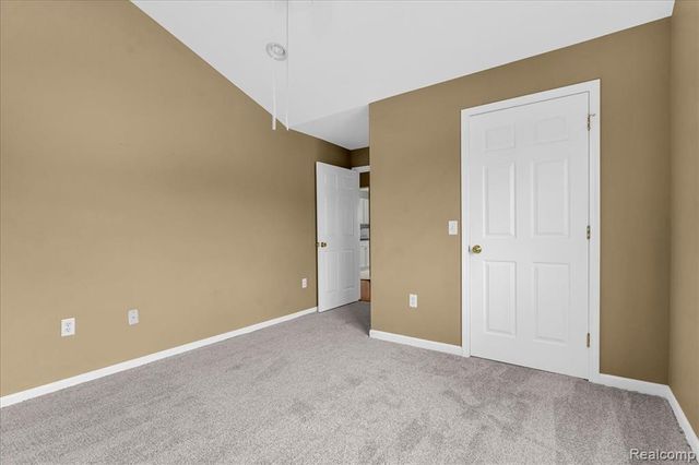 806 Brandon Avenue, Pontiac, MI 48340