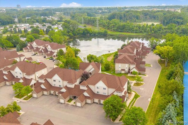 806 Brandon Avenue, Pontiac, MI 48340