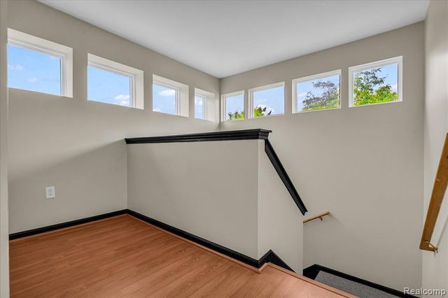 806 Brandon Avenue, Pontiac, MI 48340