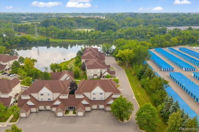 806 Brandon Avenue, Pontiac, MI 48340