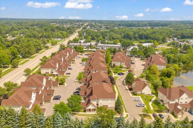 806 Brandon Avenue, Pontiac, MI 48340