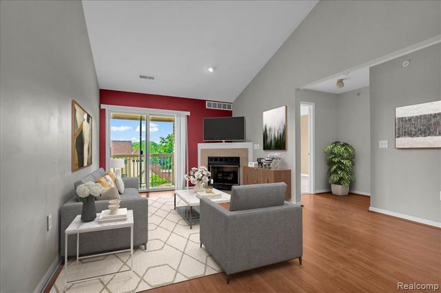 806 Brandon Avenue, Pontiac, MI 48340