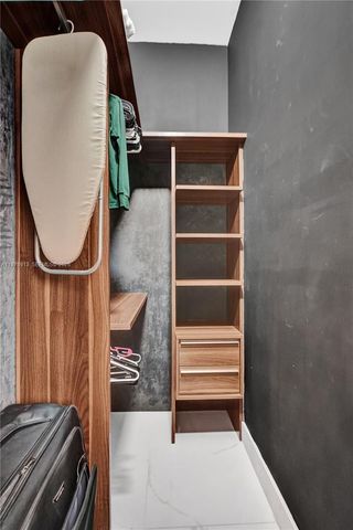 10223 NW 75th Ter ., Doral, FL 33178