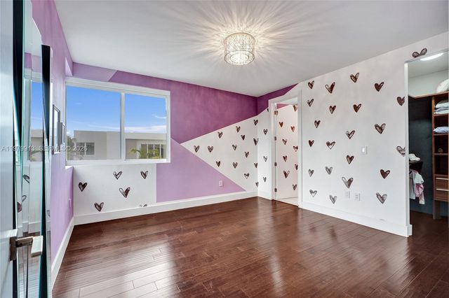 10223 NW 75th Ter ., Doral, FL 33178