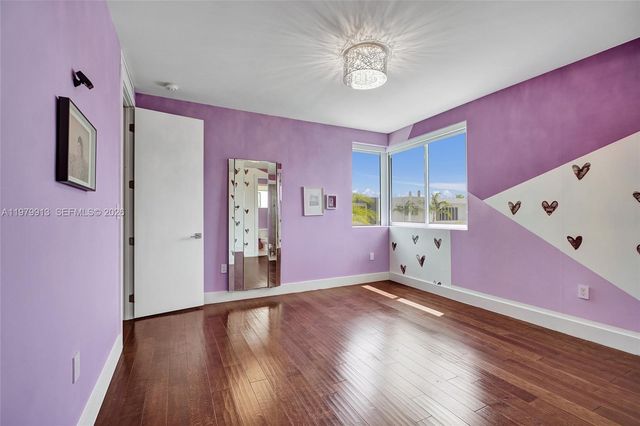 10223 NW 75th Ter ., Doral, FL 33178