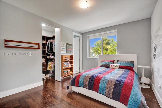 10223 NW 75th Ter ., Doral, FL 33178