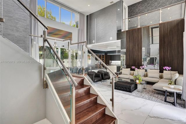 10223 NW 75th Ter ., Doral, FL 33178