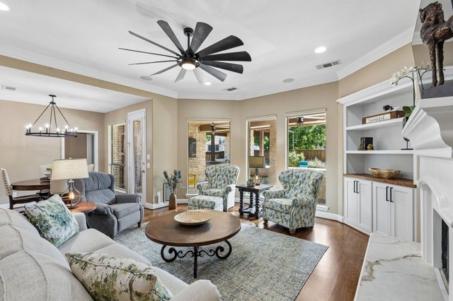 1004 Duttons Meadow Lane, Mckinney, TX 75071