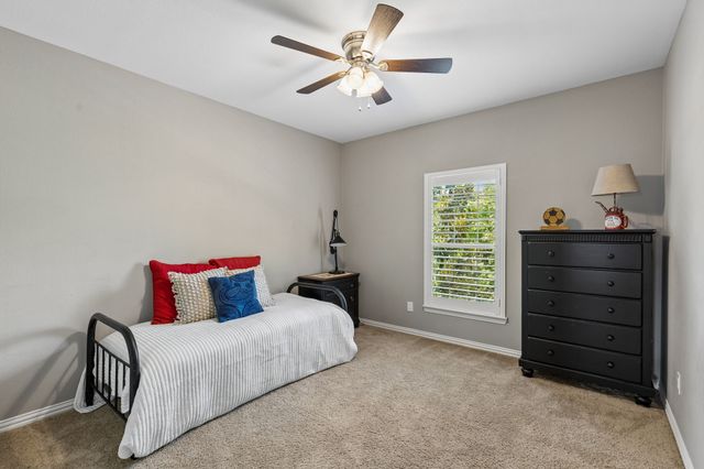 1004 Duttons Meadow Lane, Mckinney, TX 75071