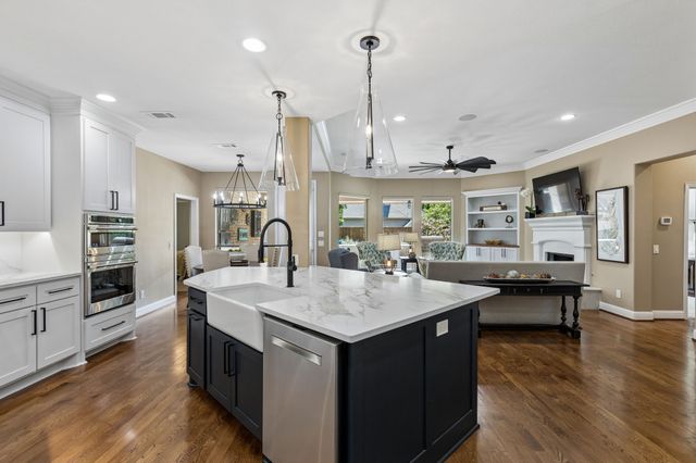 1004 Duttons Meadow Lane, Mckinney, TX 75071
