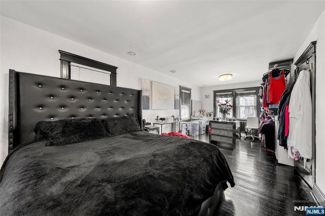 461 Greenmount Avenue, Cliffside Park, NJ 07010