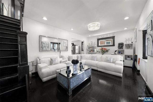 461 Greenmount Avenue, Cliffside Park, NJ 07010