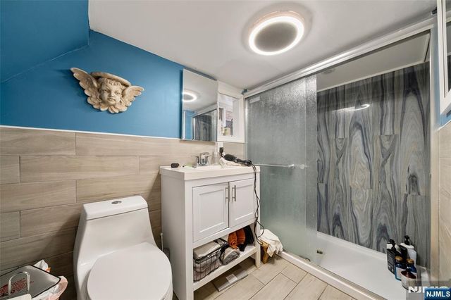 461 Greenmount Avenue, Cliffside Park, NJ 07010