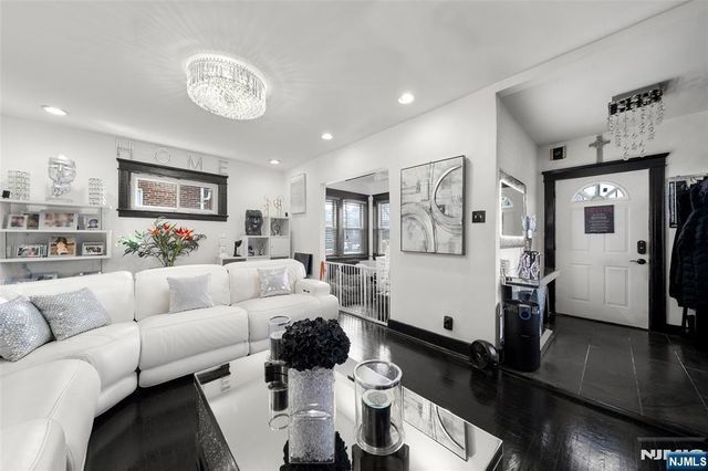 461 Greenmount Avenue, Cliffside Park, NJ 07010