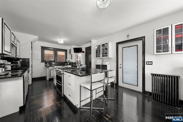 461 Greenmount Avenue, Cliffside Park, NJ 07010