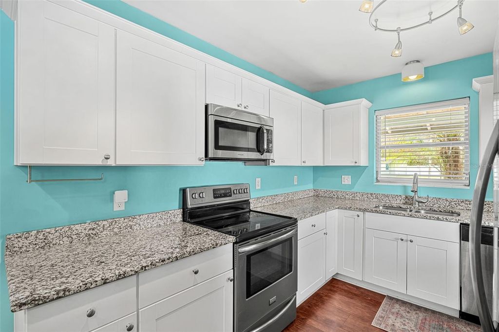 Image 24 of property listing at 2923 CONWAY GARDENS ROAD, Orlando, FL 32806