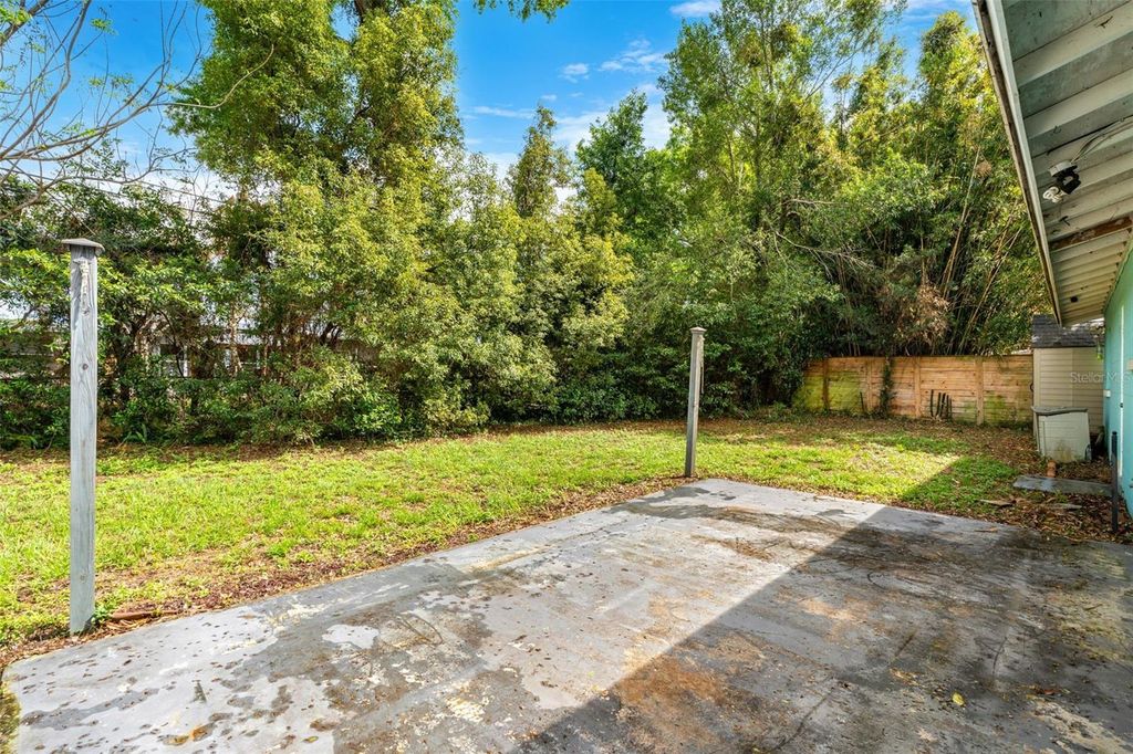 Image 26 of property listing at 2923 CONWAY GARDENS ROAD, Orlando, FL 32806