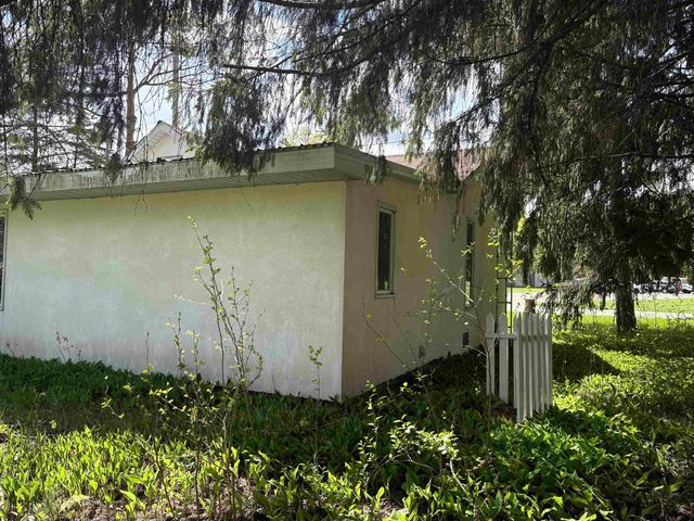 710 Bentley Street, Chesaning, MI 48616