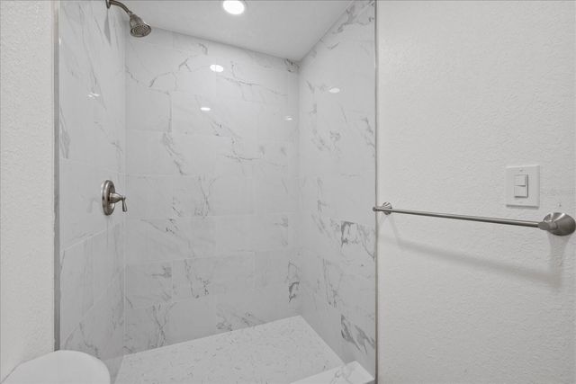 10220 OAK HILL DRIVE, Port Richey, FL 34668