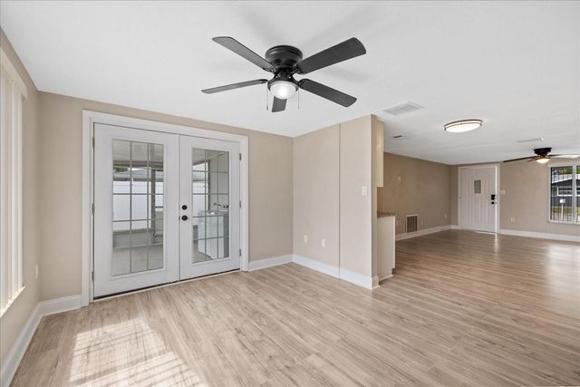 10220 OAK HILL DRIVE, Port Richey, FL 34668