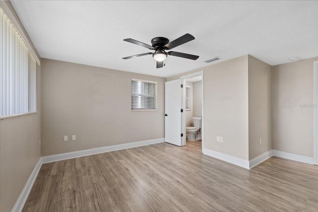 10220 OAK HILL DRIVE, Port Richey, FL 34668
