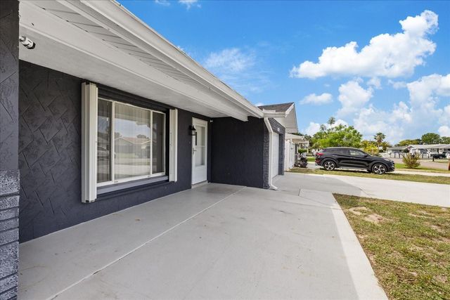 10220 OAK HILL DRIVE, Port Richey, FL 34668