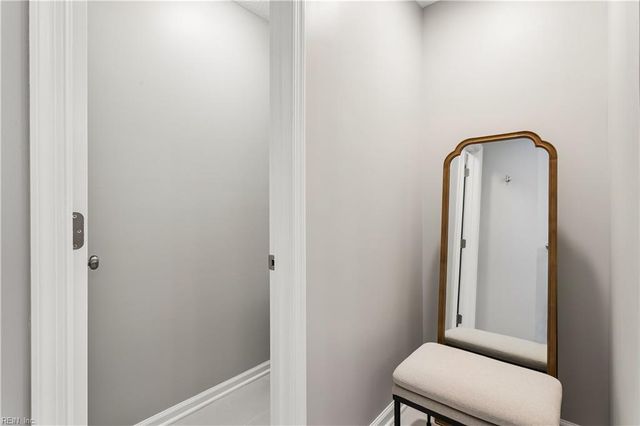 6 Poplar CT, Smithfield, VA 23430