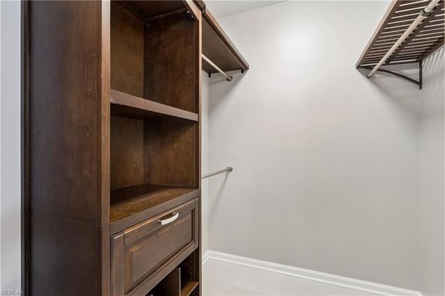 6 Poplar CT, Smithfield, VA 23430