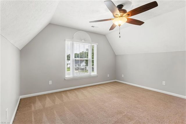 6 Poplar CT, Smithfield, VA 23430