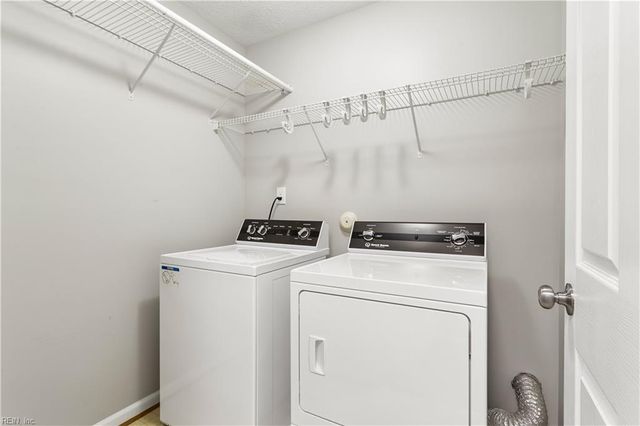 6 Poplar CT, Smithfield, VA 23430