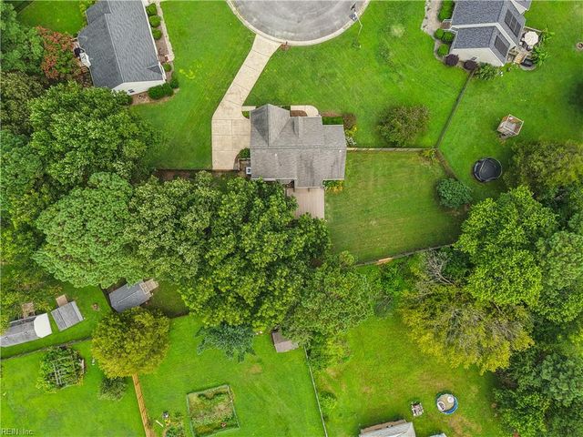 6 Poplar CT, Smithfield, VA 23430