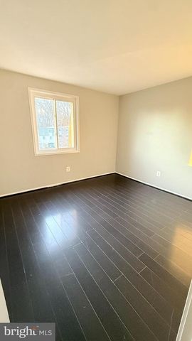 19039 CAPEHART DR, Montgomery Village, MD 20886