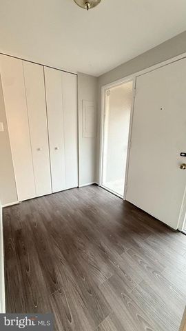 19039 CAPEHART DR, Montgomery Village, MD 20886