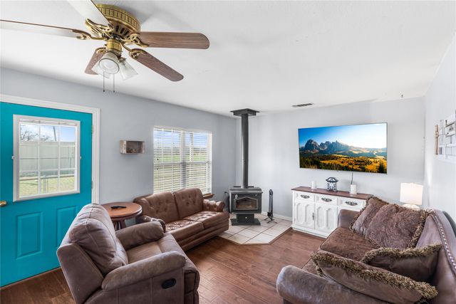 240 FM 382, Ovalo, TX 79541