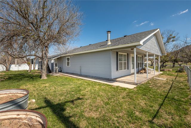 240 FM 382, Ovalo, TX 79541