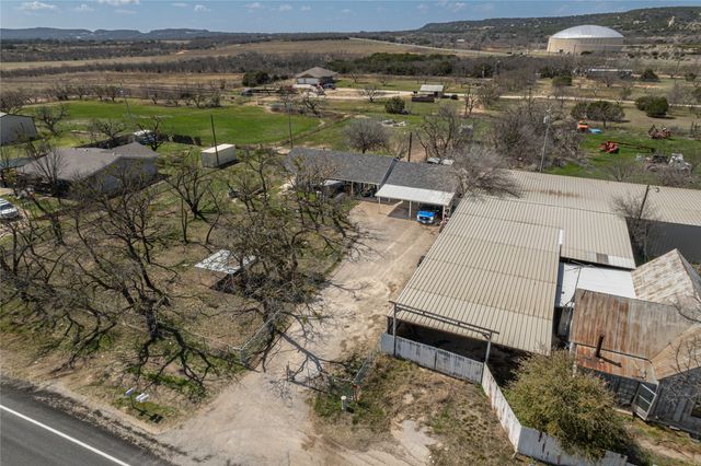 240 FM 382, Ovalo, TX 79541