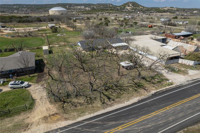 240 FM 382, Ovalo, TX 79541