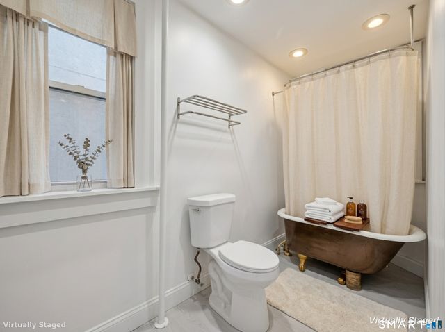 44 Rogers Street, New London, CT 06320
