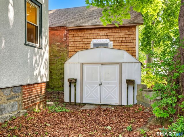 44 Rogers Street, New London, CT 06320